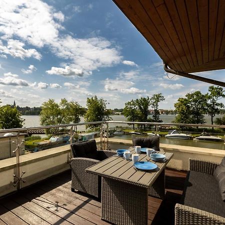 Rezydencje Willa Port Apartamenty Antinori オストルダ エクステリア 写真