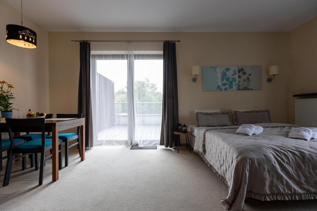 Rezydencje Willa Port Apartamenty Antinori オストルダ エクステリア 写真